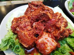 -茅草房·河畔园林火锅