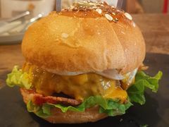 -HIGH FIVE哈福手工汉堡(桂林路店)