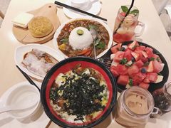 -来龙里 精致 东南亚餐室(万象城店)