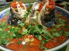 -湘潭九龙鱼头店(城南西路店)