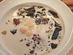 -RUXU入续糖水铺与包(卓悦中心店)