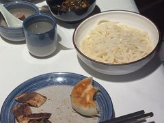 -八府香鸭·啫啫煲(华山路店)