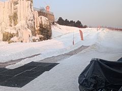 -蓟洲国际滑雪场