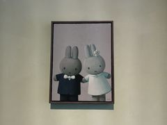 -Nathalie Djurberg与Hans Berg“牛皮纸包裹的月亮”-Prada荣宅当季展览