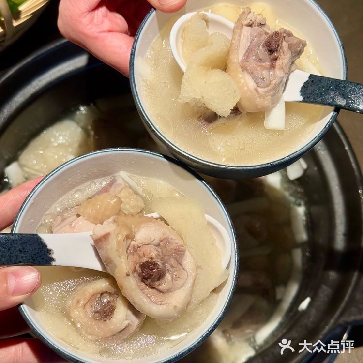 新年必和姐妹约!椰子鸡火锅局太绝啦🍲