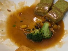 -花溪雨·森林餐厅(石基店)