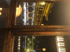-临江餐馆二楼美食部落