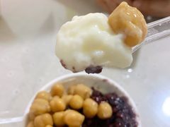 鹰嘴豆黑糯米双拼-老周记顺德双皮奶