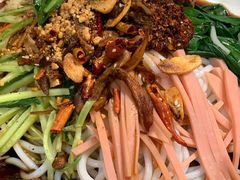 -老滇山寨•云南特色菜•地方菜•民族风情歌舞表演(金碧店)