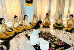 -亚太瑜伽普拉提学院