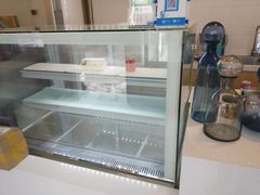 面包甜点陈列柜-你好独角兽·蛋糕甜品