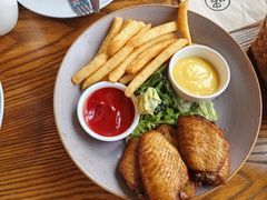 香炸鸡翅配薯条-Money Shops(愚园路店)