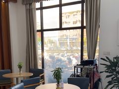 -赫尔森口腔·牙齿种植修复