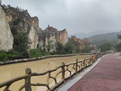 -彩色沙林风景区