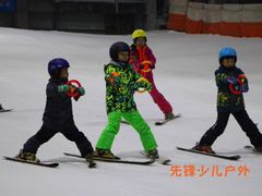 -乔波室内滑雪场