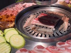 -哈哈碳都·牛肋条无限自助烤肉(宝龙店)