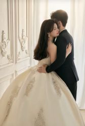 -拾年·定制婚纱摄影