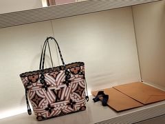 -LV路易威登(国际广场店)