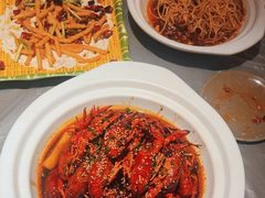 -肥肥虾庄·金牌油焖大虾(沙湖店)
