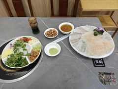 -官塘陈记鱼生·潮汕砂锅粥·牛肉火锅(潮枫路总店)