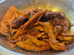 -嘎嘎鸭下巴·爆辣干锅(明教寺店)