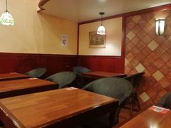 -玛格萝妮比萨屋(四平店)