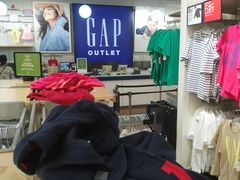 -GAP(王府井奥莱·香江小镇店)