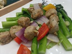 菜心炒鱼球-红馆喜宴(十亩地店)