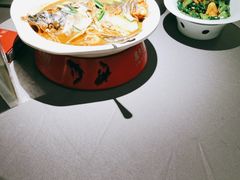 -卢大鲜鱼头捞饭(美利广场店)