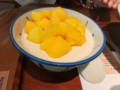 芒果娟姗双皮奶-RUXU入续鸳鸯糖水铺(万菱汇店)