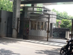 -上海戏剧学院附属高级中学