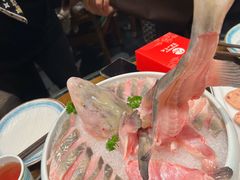 -小天鹅火锅·一线江景洪鼎旗舰店(洪崖洞店)