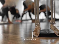 -无界瑜伽普拉提