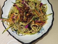 -老码头黑皮肘子锅包肉(赣水路店)