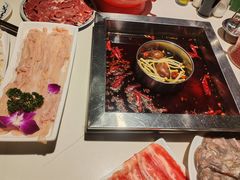 -二荆条·蜀鲜汇城市森林火锅