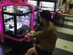 -反斗乐园π·电玩·高空拓展·蹦床(龙华天虹店)