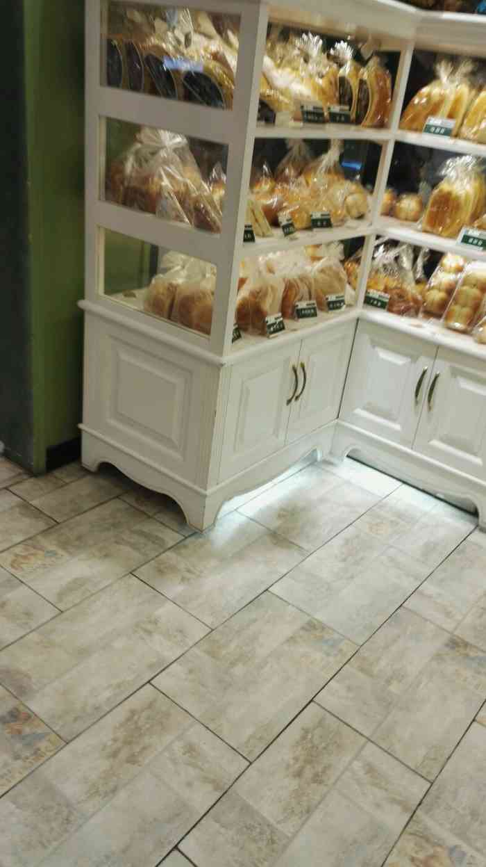 哈哈 歇业关闭 圣安德鲁(武商众圆广场店) 青山区众圆广场面包烘焙