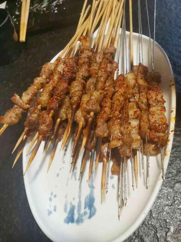 木垛烧烤(朝阳门外店)-"木垛烧烤,在朝阳门大街这的一家新店.店铺.