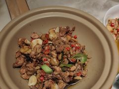 -绿草地·湘菜(酃湖师院店)