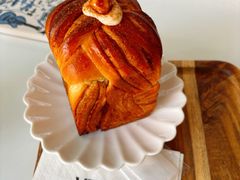 -VERIE BAKEHOUSE