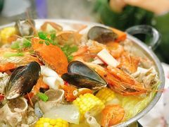 招牌海鲜骨煲-凤城康记饭店