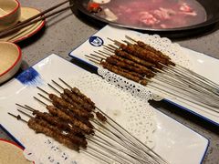 烤羊肉小串-羊来顺冰煮鲜羊铁锅烀羊肉(八卦岭店)