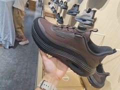 -燕莎奥特莱斯购物中心