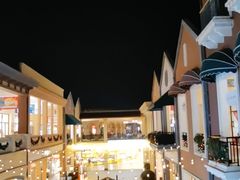 -王府井奥莱临潼小镇(临潼店)