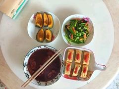 -乐禧母婴全自营月嫂(宝山店)