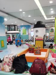 -孩子王童乐园(唐山万达广场店)