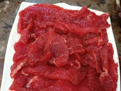 秘制嫩牛肉-憨石匠鲜菜土火锅(昆都店)