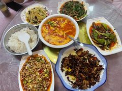 -洪霞餐馆
