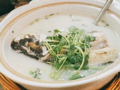 砂锅鱼头汤-鱼水情·农家菜·大鱼头(南山竹海店)
