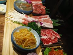 -明洞阿姨·韩式酱蟹烤肉·创意料理(三元桥店)